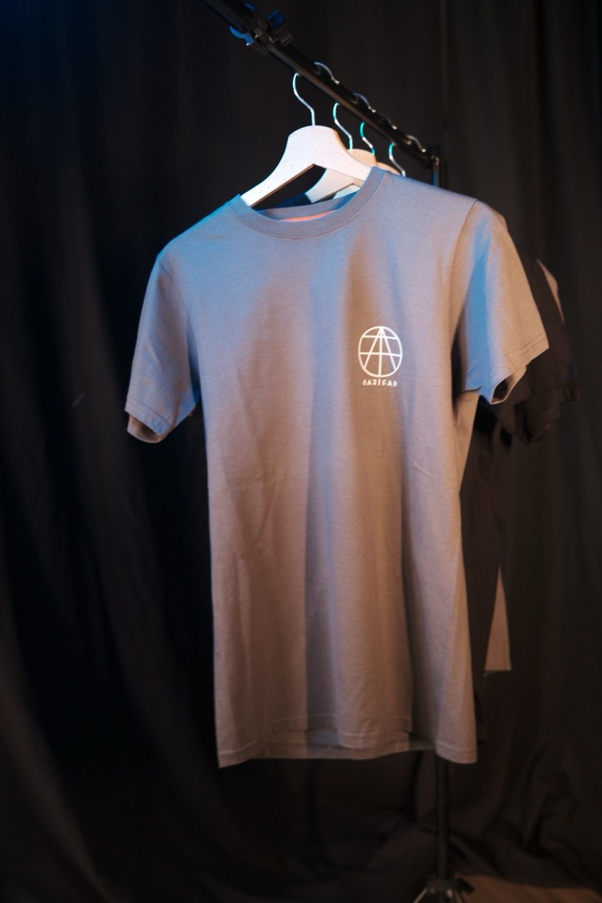 T-shirt IFAD - Fumo