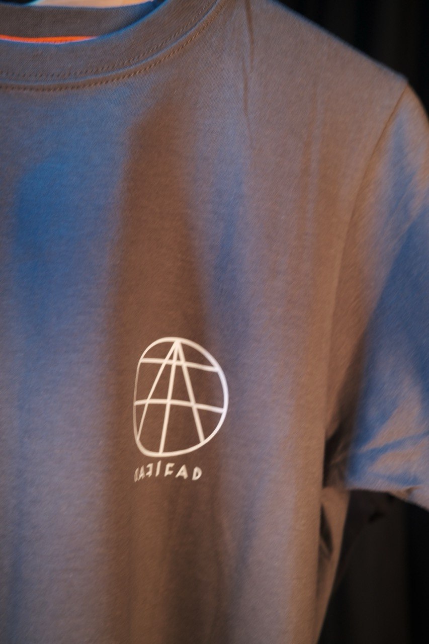 T-shirt IFAD - Fumo
